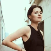Юлия Захарова